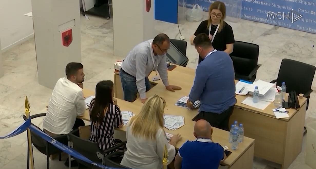 Rinumërimi në tre bashki/ Më shumë vota të pavlefshme, se diferenca mes kandidatëve (VIDEO)