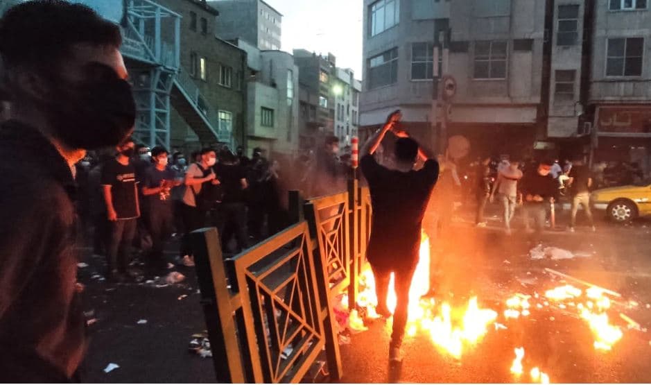 Morën pjesë në protestat e fundit antiqeveritare, Irani ekzekuton tre burra