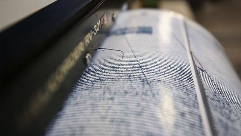 Tërmet me magnitudë 7.8 godet Paqësorin Jugor, paralajmërim për cunami