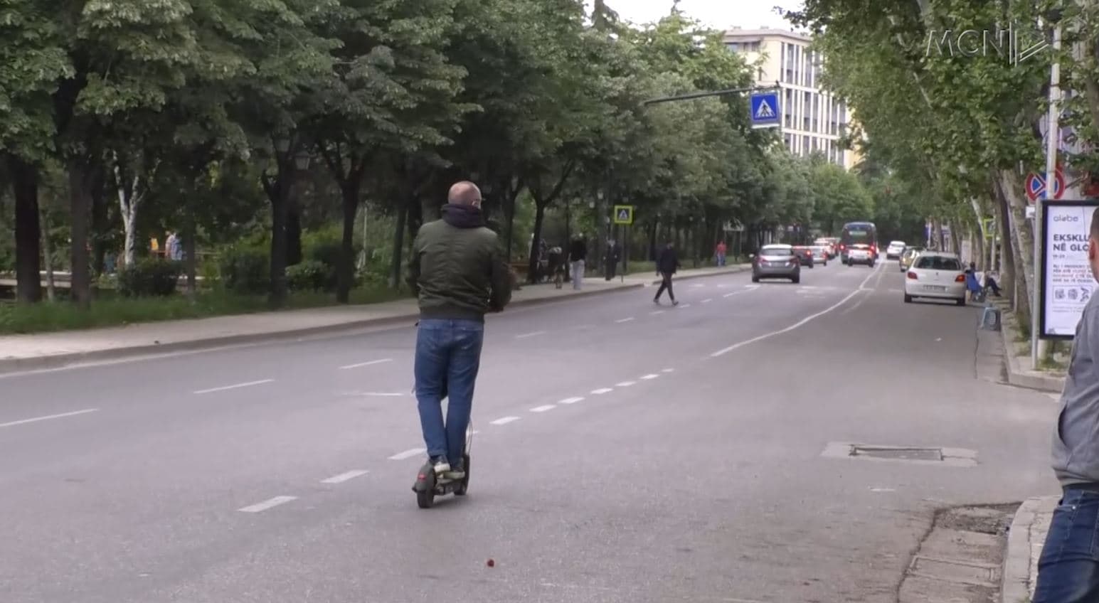 Skuterat rrezikojnë jetë/ Java e sigurisë rrugore, ekspertët: Gjobitini të gjithë njëlloj (VIDEO)