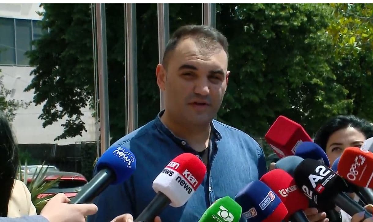     Këlliçi: Jemi në periudhë reflektimi. Duhet të bashkohemi të gjithë faktorët për të parë përpara