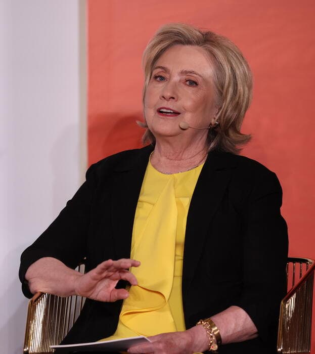 Clinton: Mosha e Biden është problem, shqetësimi i njerëzve është i drejtë