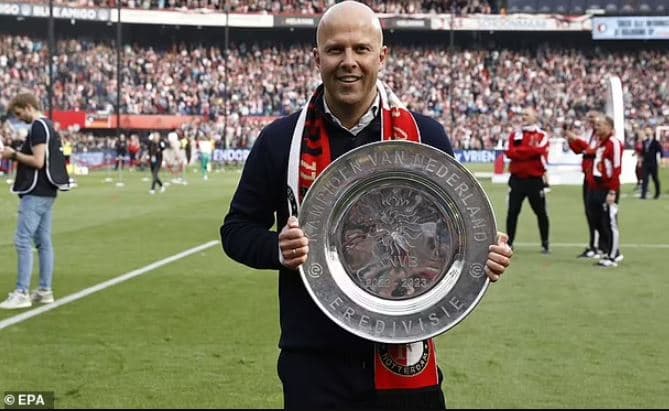 Trajneri i ri, Tottenham kërkon një kampion për stolin e skuadrës
