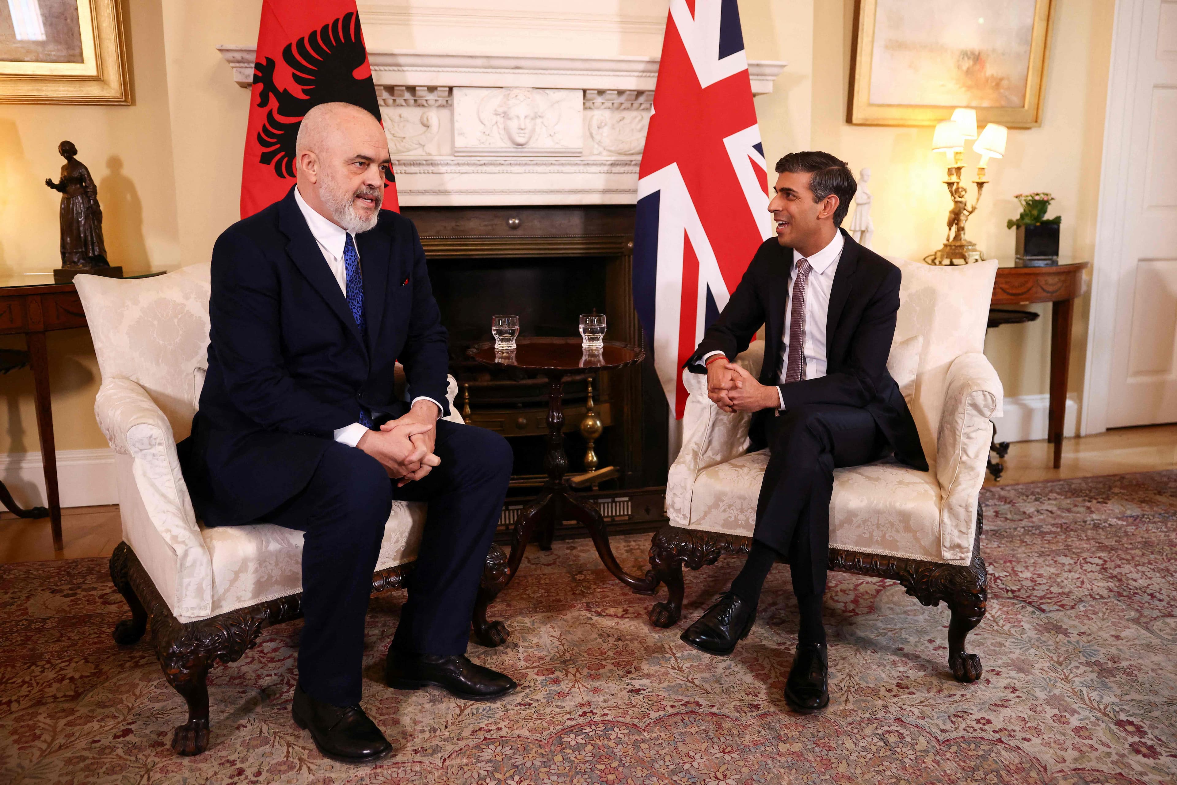 Shqipëria dhe Britania e Madhe marrëveshje për transferimin e 200 të burgosurve në burgjet shqiptare