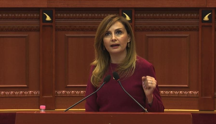 Tabaku: Shqipëria sot është një katrahurë ekonomike dhe politike 