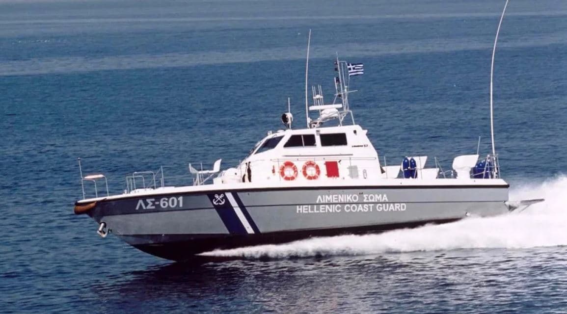 Fundoset anija me emigrantë në Mikonos, 3 të vdekur