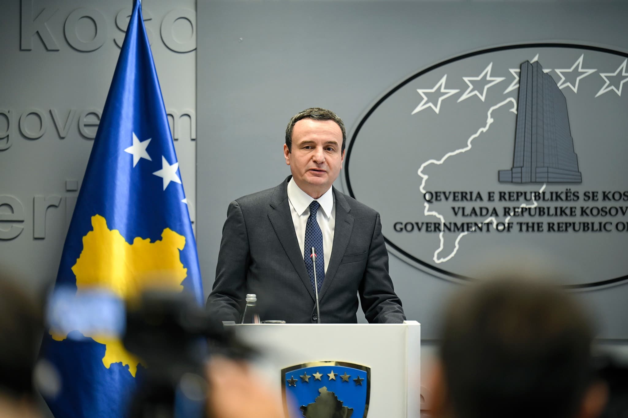 Tensionet një dite më parë, Kurti: Rrugët në Veri janë të hapura