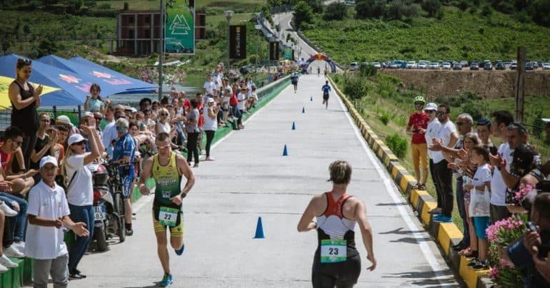 Sot gara ndërkombëtare e “Tiranathlon”, disa akse rrugore bllokohen deri në 12:00