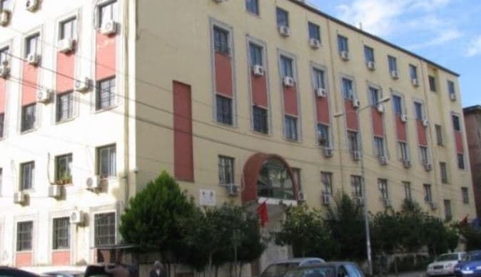 Prokuroria e Durrësit pezullon hetimet për 4 rusët që u gjetën në vdekur në një hotel në Qerret 