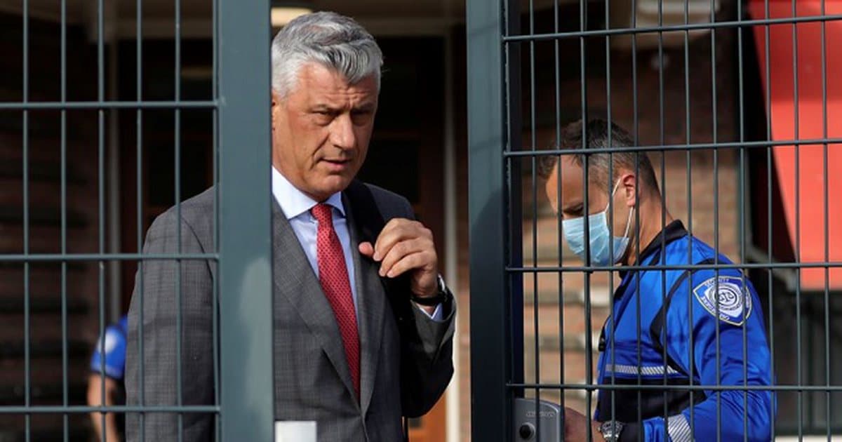 Nëna “nxjerr” Thaçin nga burgu, ish-presidenti shoqërohet nga Eulex për të vizituar familjen në Kosovë