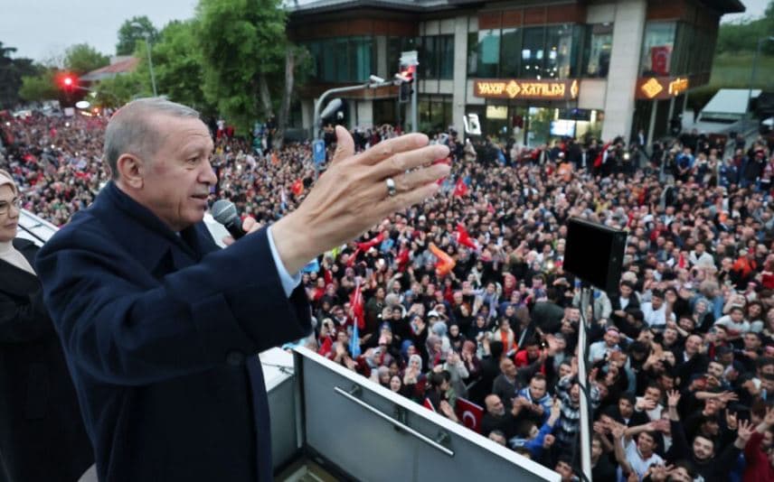 Greqia po kërkon rrugë komunikimi me Turqinë