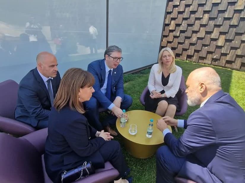 Tensionet në veri të Kosovës, Vuçiç takohet me Ramën: Diskutuam për gjetjen e një zgjidhje