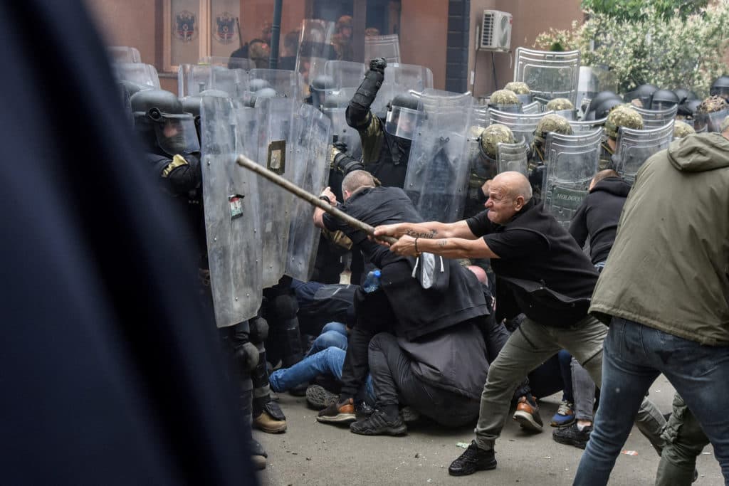 “Thirrje për protesta masive nga profile të dyshimta”, reagon Policia e Kosovës dhe ministri i Brendshëm
