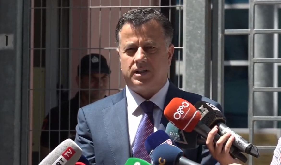Noka kallëzim për tre kryebashkiakë socialistë: Përdorën paratë publike për të blerë vota më 14 maj