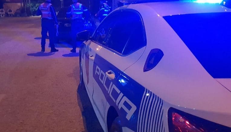 Plagosi me armë zjarri 50-vjeçarin, identifikohet dhe shpallet në kërkim autori