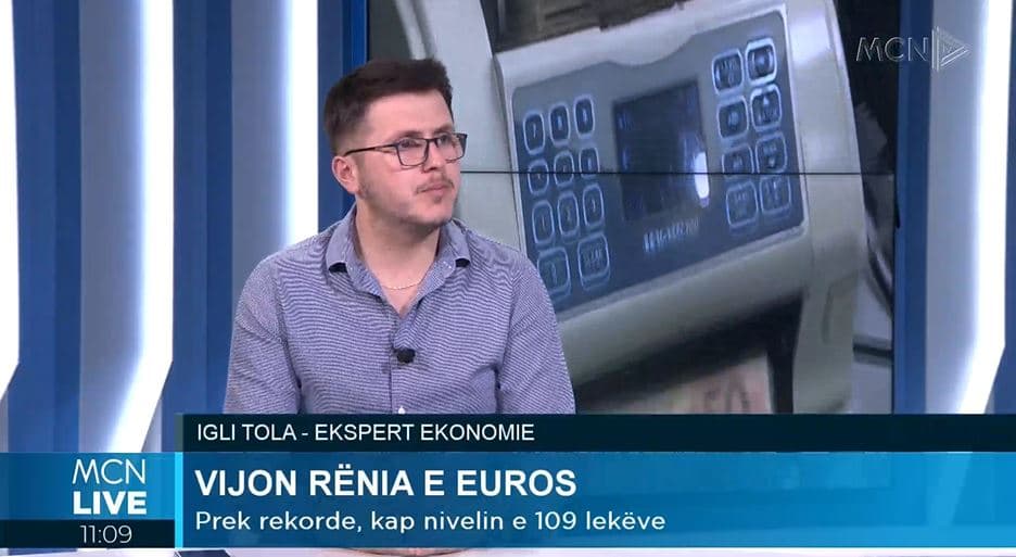 Rënia e euros/ Tola: Pasojë e nisjes së sezonit turistik, Banka duhet të ndërhyjë me politika monetare (VIDEO)