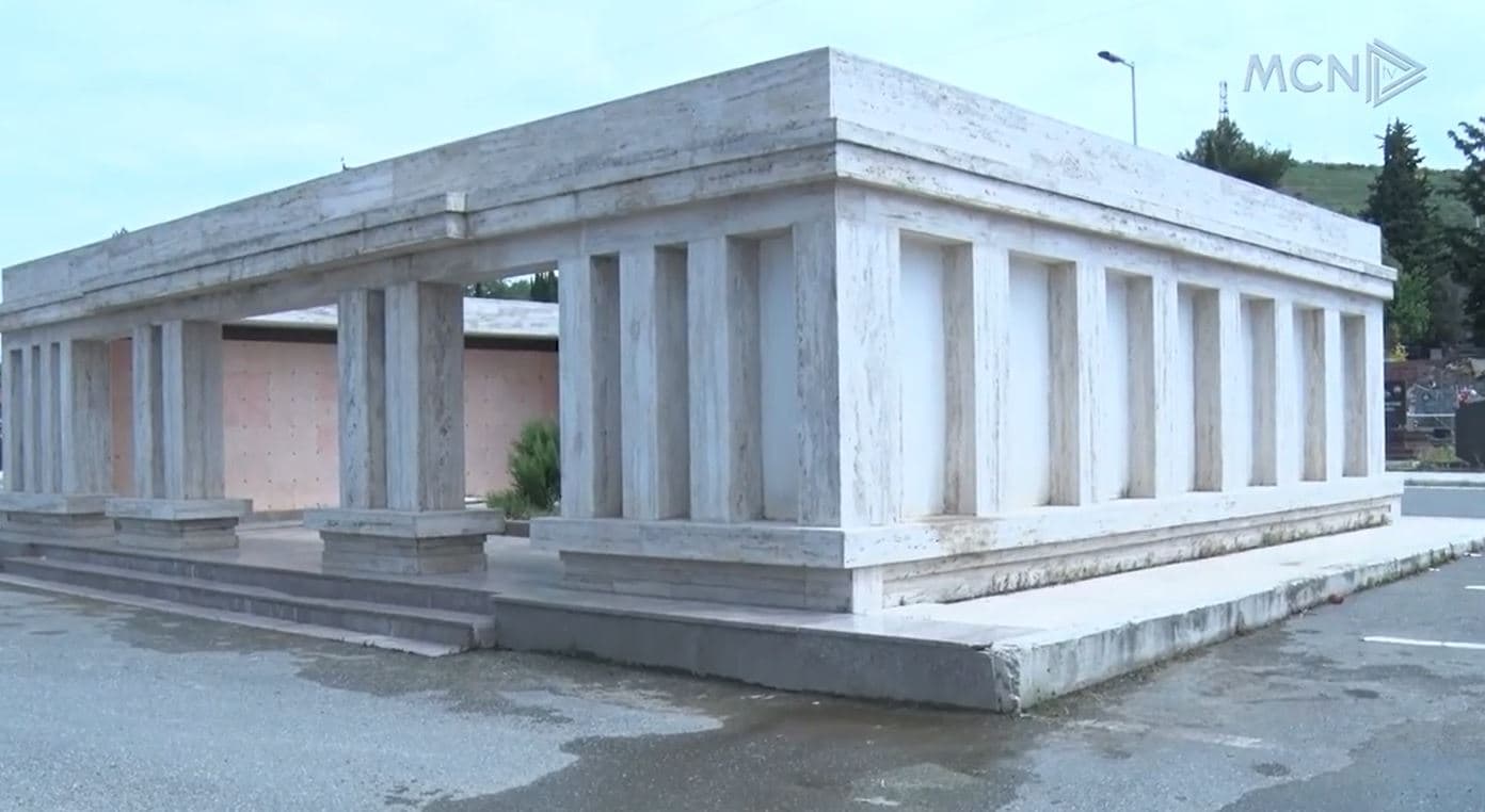 Varrezat murale mbeten bosh. Shumë pak shqiptarë i duan si “banesën e fundit” (VIDEO)