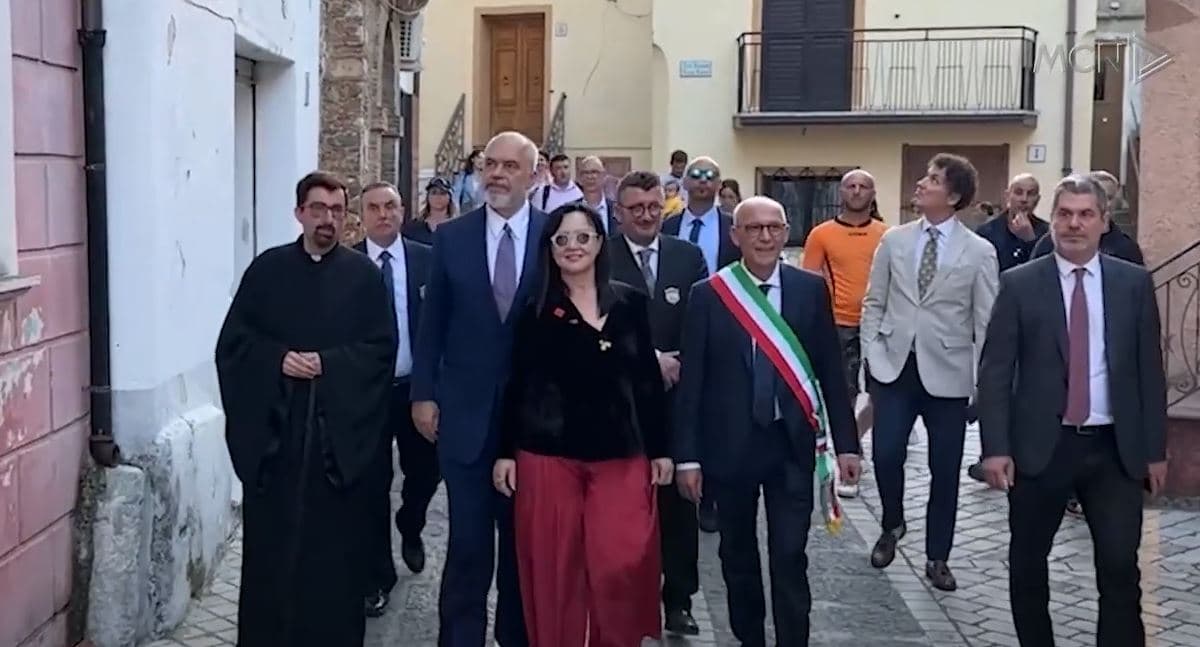 Rama, qytetar nderi në Kalabri: Arbëreshët, gur i çmuar i historisë dhe traditës (VIDEO)