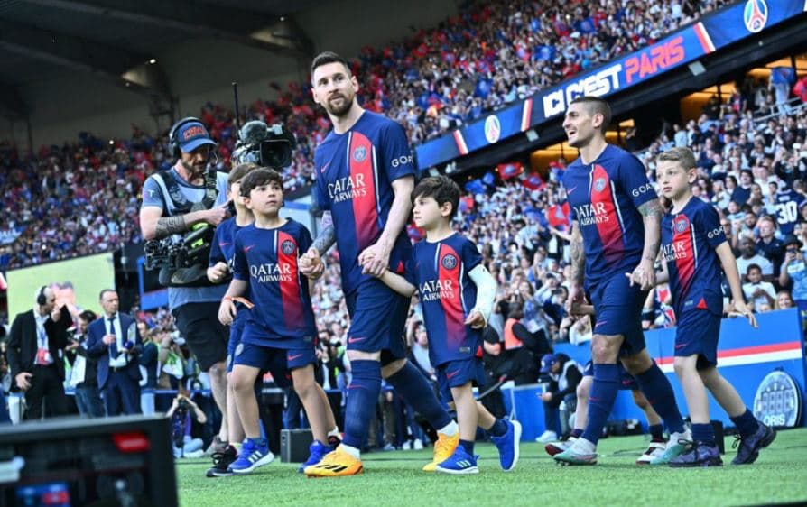 U vërshëllye në ndeshjen e fundit, Messi: I lumtur që luajta për PSG-në