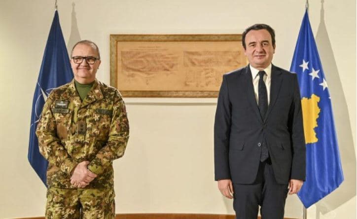 Komandanti i KFOR-it- Kurtit: NATO nuk është ombrella ku strehohesh pas veprimeve të njëanshme