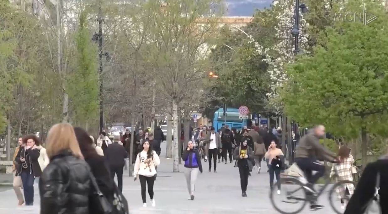 Kufizim i mandatit të kryeministrit/ Të rinjtë e forumeve rinore, pro ndryshimeve ligjore (VIDEO)