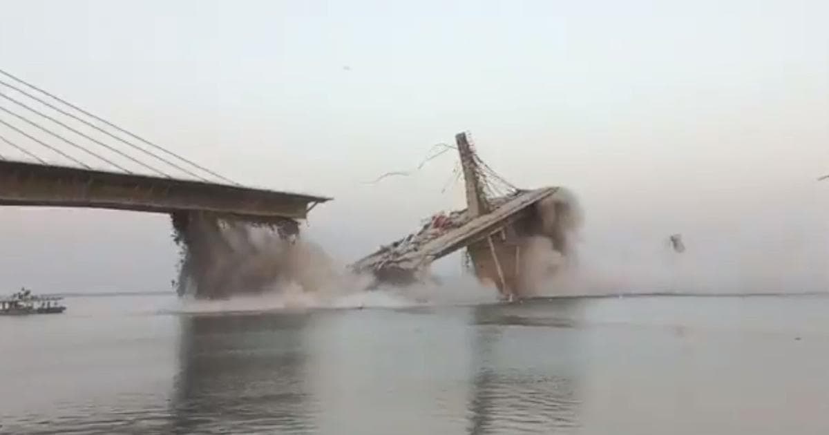 Ura e varur në Indi shembet për herë të dytë (VIDEO)