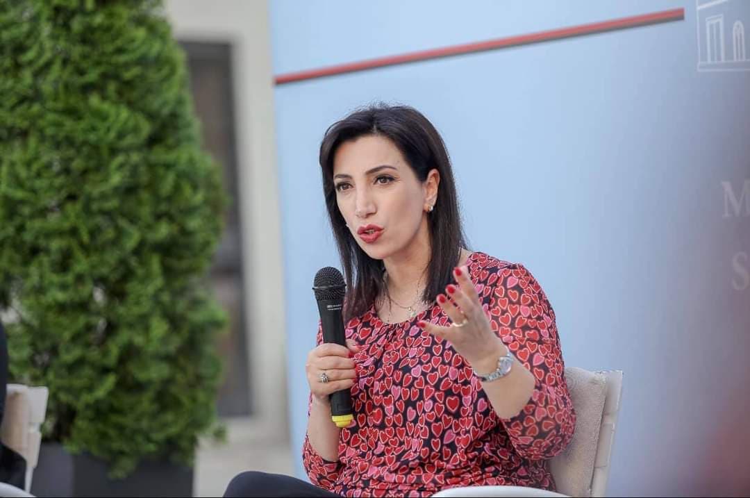 Provimet e maturës përmes kompjuterit. Kushi: Testi i mjekësisë, provë për të ardhmen