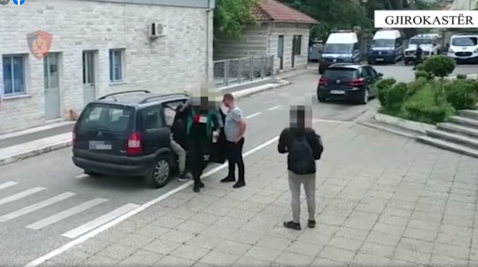 Transportonin emigrantë kundrejt pagesës/ Arrestohen dy shtetas nga Kosova
