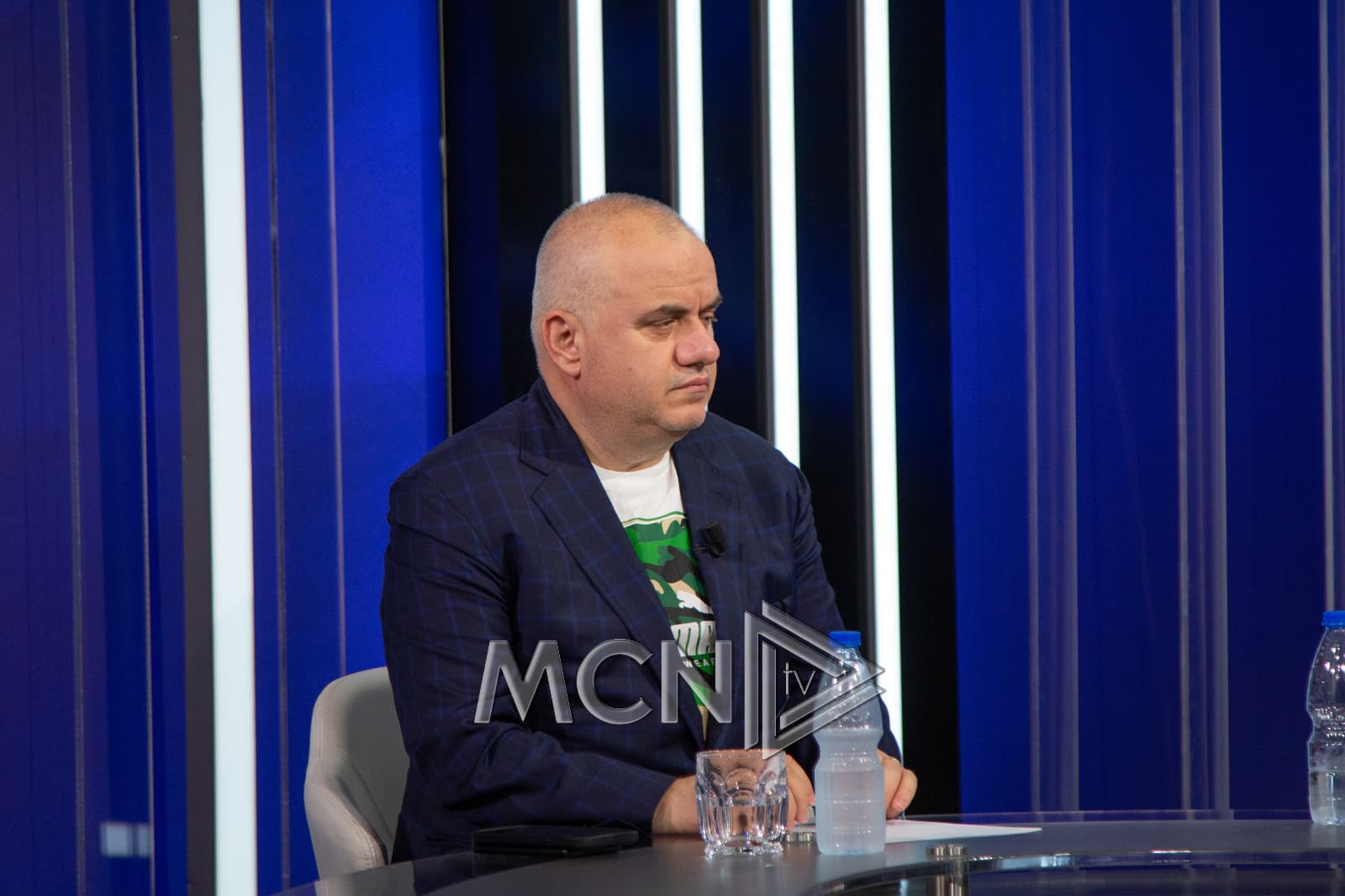 Hoxha: Të akuzosh Dakon për shpërdorim detyre në vlerë 18 mijë €, atij aq i bën një betonierë në firmën e tij!