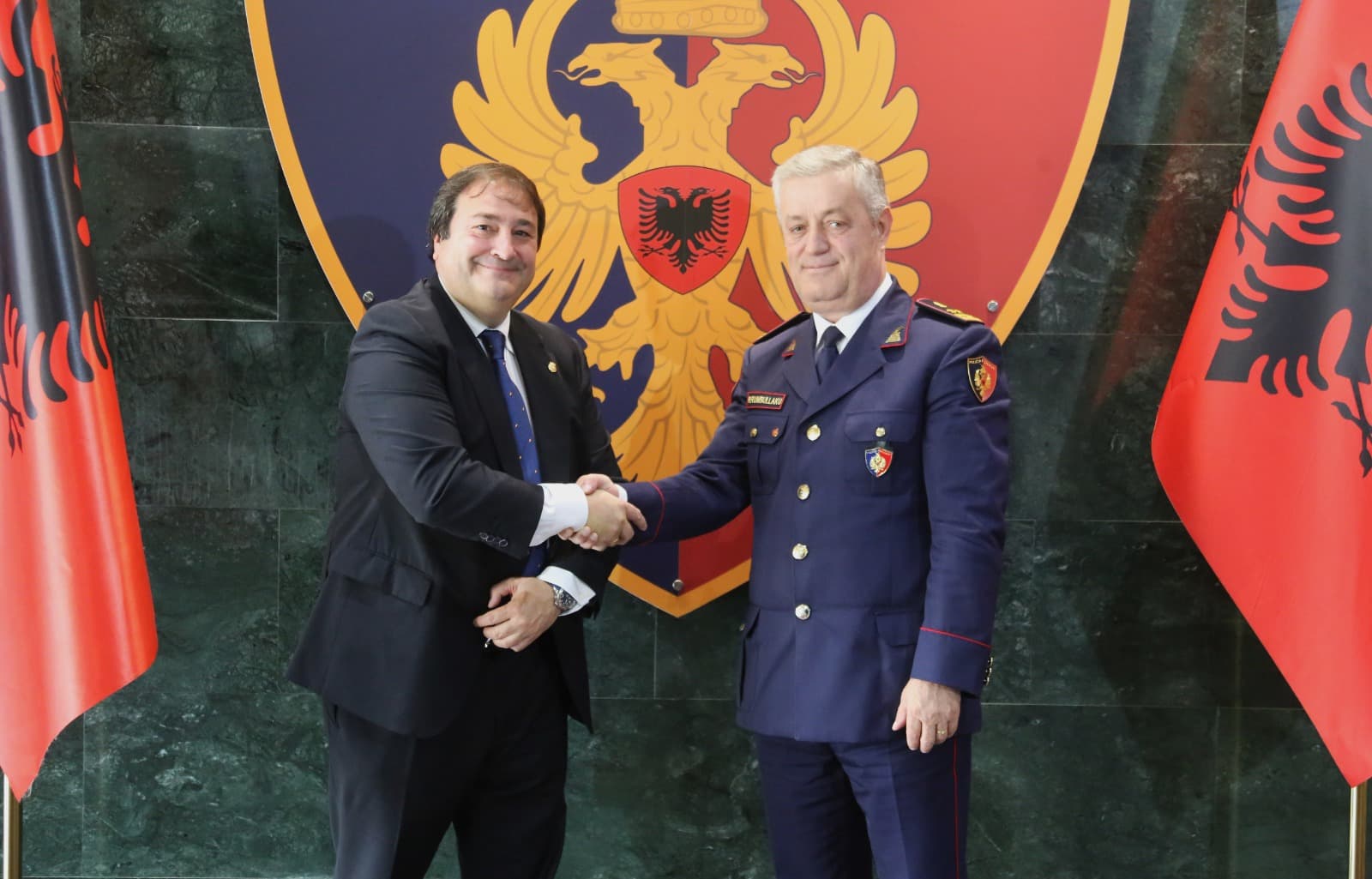 Rrumbullaku takon Komisionerin për Migracionin e Spanjës: Bashkërendimi mes dy policive kufitare 