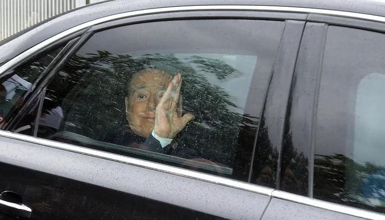Silvio Berlusconi shtrohet sërish në spital