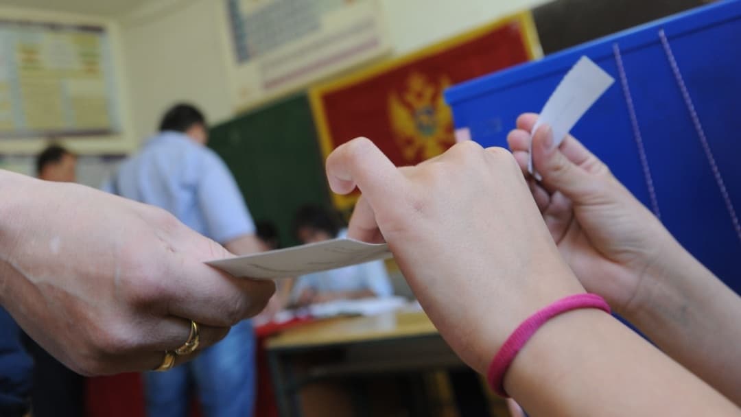 Sot zgjedhjet e parakohshme parlamentare në Malin e Zi 