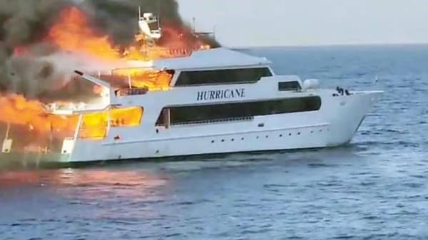 Anija merr flakë në Detin e Kuq, zhduken 3 turistë britanikë 