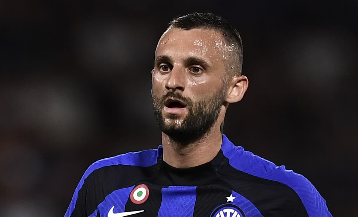 Barcelona insiston për Brozovic 