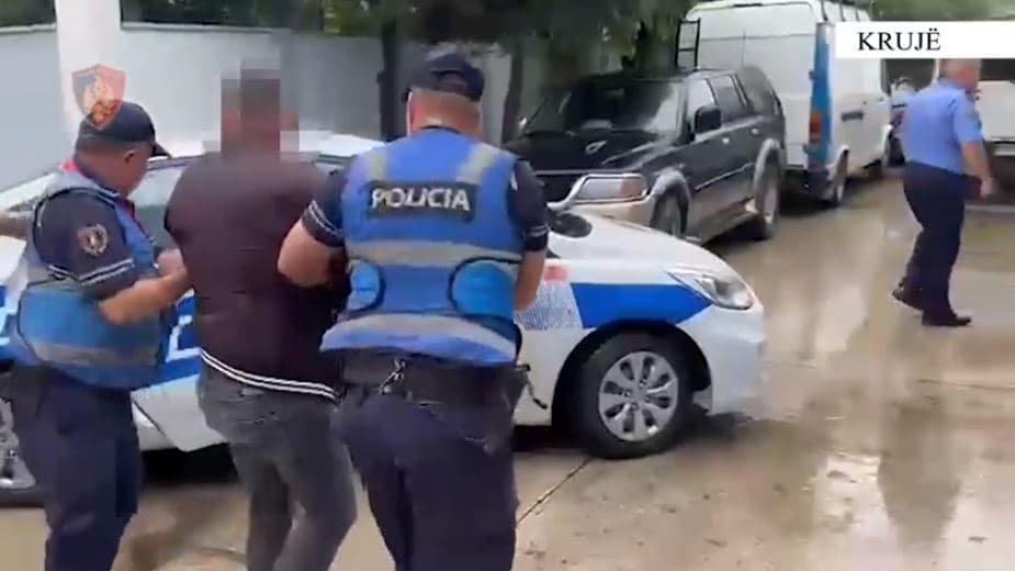 Transportonte emigrantë nga vendet e treta, kapet i shpalluri në kërkim