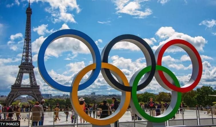 Lojërat Olimpike Paris 2024, Policia franceze bastis selinë e organizatorëve