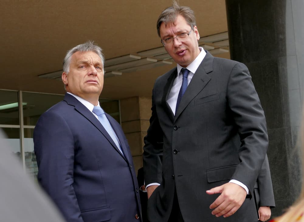 Orban i kërkon Vuçiçit të lirojë tre policët e Kosovës 