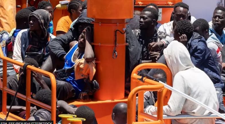 Shpëtohen 227 emigrantë pranë ishujve Kanarie të Spanjës