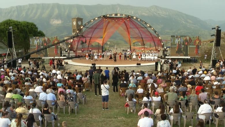 Çelet Festivali Folklorik në Gjirokastër, rikthehet pas 8 vitesh