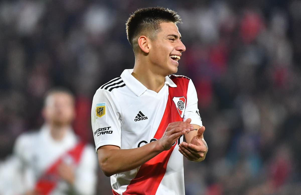 Real Madridi në avantazh për yllin e River Plates 