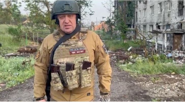  Lukashenko bisedime me kreun e Wagner/ Prigozhin kthen mbrapsht trupat: Shmangim gjakderdhjen!