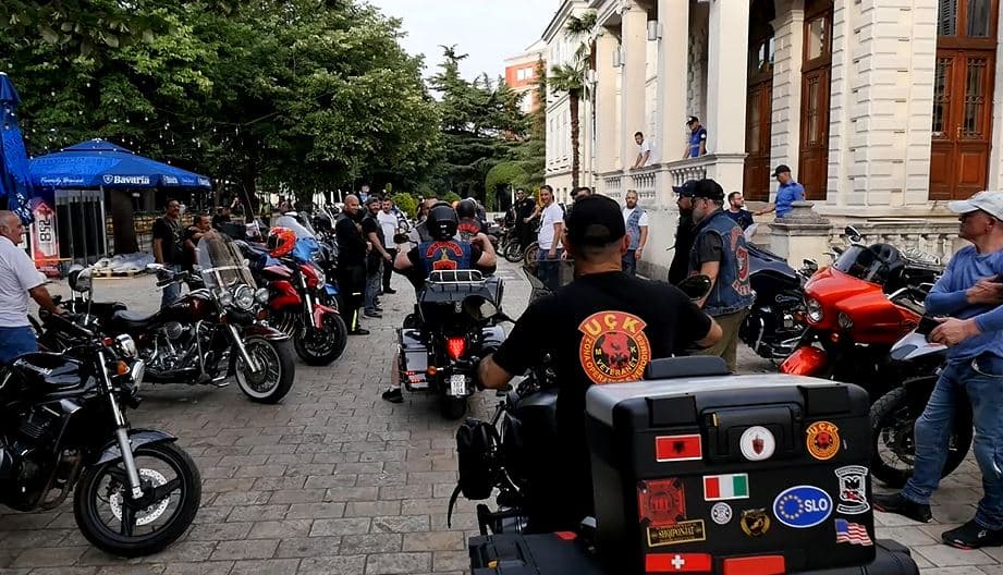 Motoristët “pushtojnë” Shkodrën, bëhen bashkë 400 persona nga Shqipëria dhe Europa