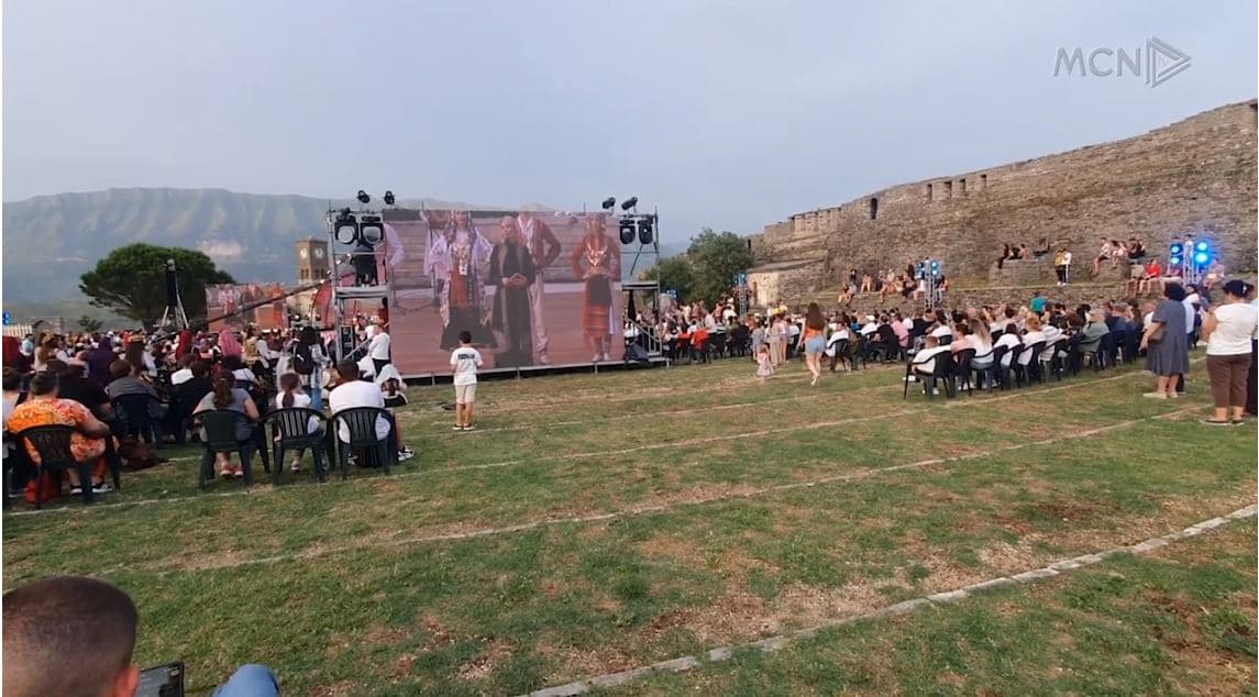 “Kartolina e bukur e Shqipërisë”/ Pas 8 vitesh, rikthehet festivali folklorik kombëtar në Gjirokastër