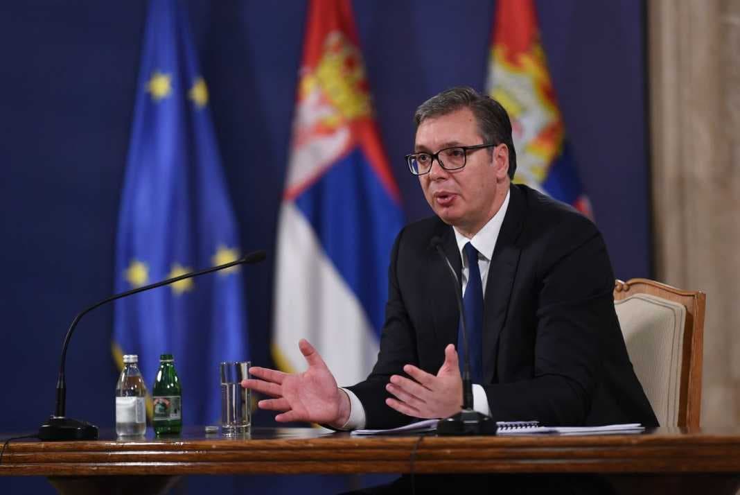 Vuçiç ngre shqetësimin: Turqia e ka armatosur seriozisht FSK-në