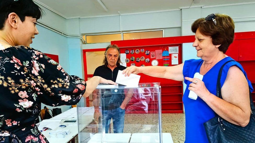  Zgjedhjet për qeverinë në Greqi/ Publikohen exit poll-et e para, epërsi e ndjeshme e Mitsotakis 