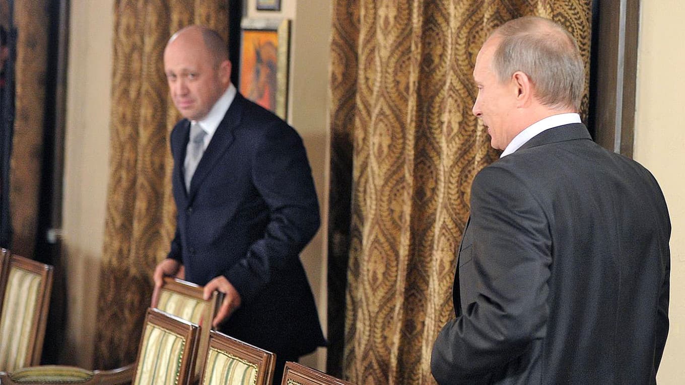 Kryengritja si flaka e kashtës/ Putin fut në lojë Lukashenkon, Wagner ndalet 200 km para hyrjes në Moskë. Zhduket Prigozhin