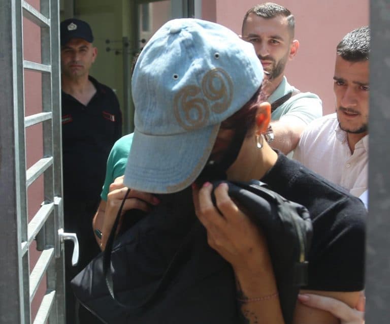Vajza e videos së Safet Gjicit: Jam viktima, e filmova se më ngacmoi herën e parë