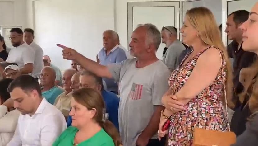 "Kurrë nuk do e fitoni zemrën e himariotëve"/ Dhimitër Kapa zgjidhet kryetar i Këshillit Bashkiak