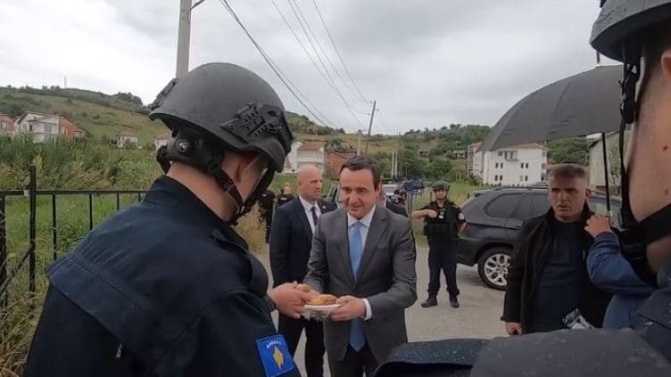 Albin Kurti viziton Veriun e Kosovës 