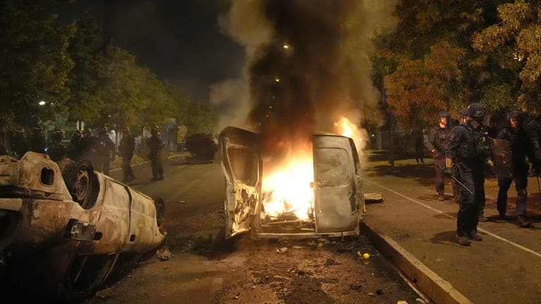 Revolta me kokteje molotov godasin Francën